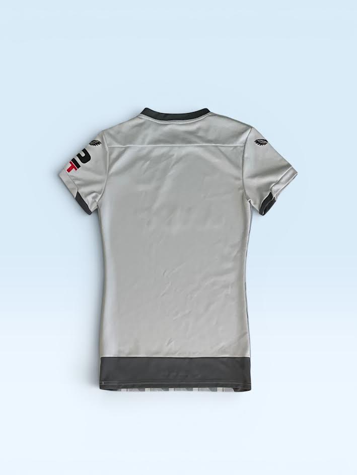 Wolverhampton Wanderers 2022-23 grey third soccer jersey, Castore kit – photo 2